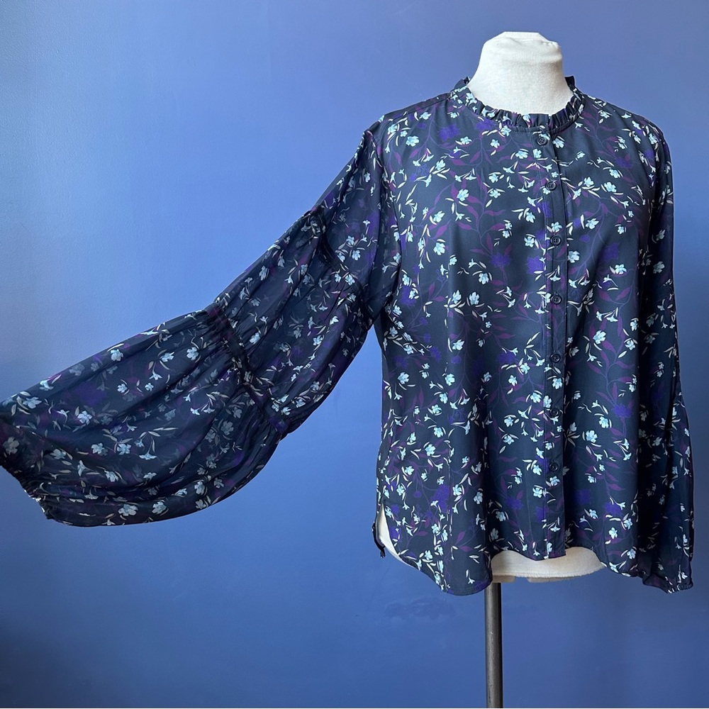 DC Navy Floral Blouse Billowy Sleeve